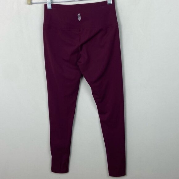 Free People Movement High Rise Freestyle Leggings Rare Wine Burgundy Stripe XS - Picture 13 of 14
